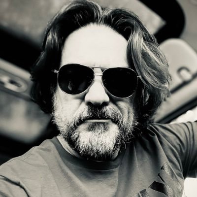 RolandoTaCoS's profile picture. “Find what you love and let it kill you” NSFW | BDSM | mdni |
༺♡༻