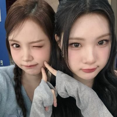 crybbyhertz's profile picture. I yell a lot and scream nicely actually & unhinged fangirl thoughts ✦ #찬열 #제노 💚🩵 | #하츠투하츠 🌴🍓👾 ^예빛처럼 반짝여^ ⋆˙⟡♡ˎˊ˗