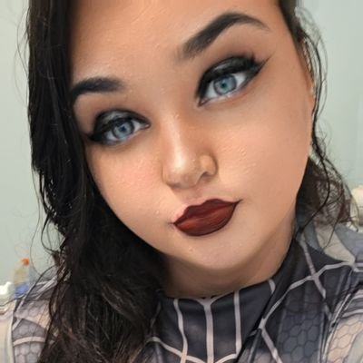 Ambii_Bear_'s profile picture. Kage and Founder of Tha Block 🗡
Twitch streamer #ThaBlock #GetWetSports #Dubby #StreamerSociety #Shein
Boy mom 💙 28 ♑️ Married