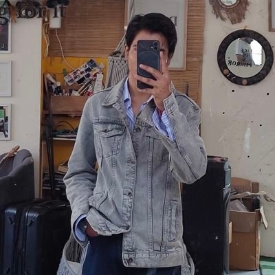 unconyours's profile picture. verse and venture