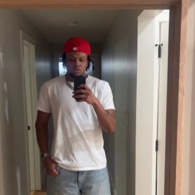 216xSam's profile picture. IG: 216.sam__ || This sh*t is ALL CAP