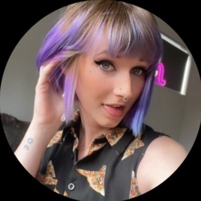 cassiemoan_393's profile picture. my private number for texting DM @ (712) 512-8106 , 📦🏳️‍⚧️