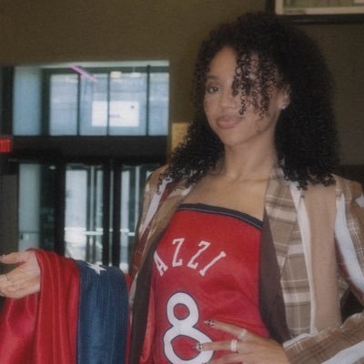 brinksbueckets's profile picture. *+. @nyliberty • @washmystics • @lvaces • @lions • @memgrizz • @chelseafc • @minnesotalynx .+* she/her. 👩❤️💋👩