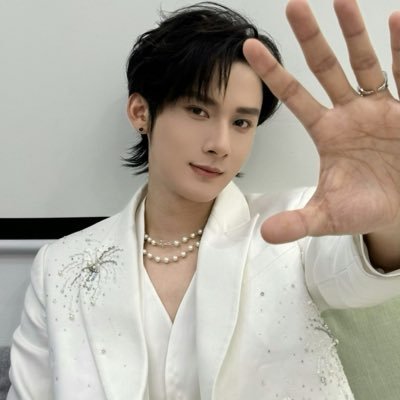 oceanfangurl's profile picture. 🌊 Fan Gurl