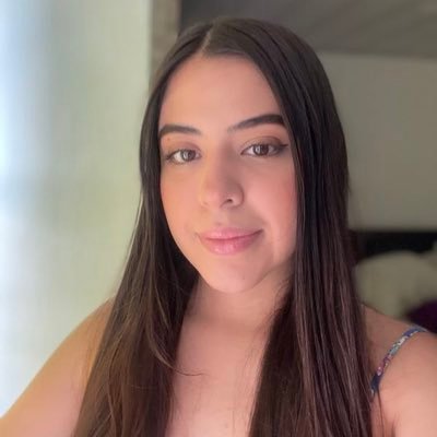 WillowMerc20's profile picture. Qué suerte tengo de tener algo que haga despedirme tan duro de ElSalvador🇸🇻