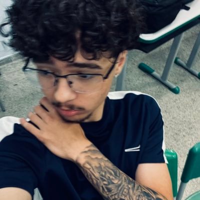 Dutraftn's profile picture. 17 |  Fortnite Pro for ? | 8.5k$ Earned  | 3x 🥇