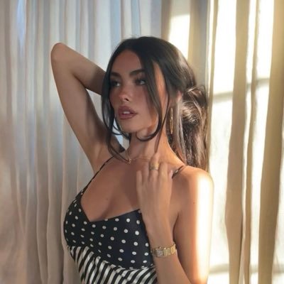 wikispinnin's profile picture. pop girlie married to hero fiennes tiffin,he just doesnt know