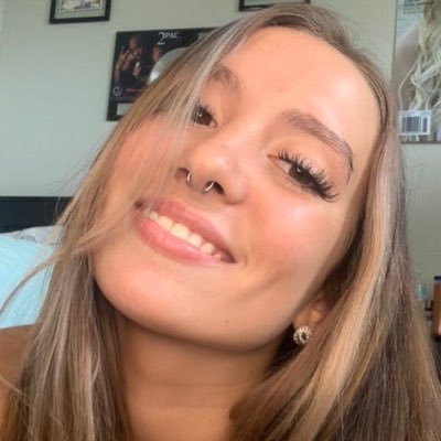 sammygiveaway's profile picture. a girl’s girl