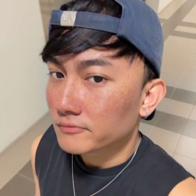 Strangerz_'s profile picture. ⓘ this user just fucked up his life