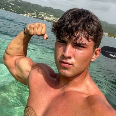 davefit01's profile picture. Build for greatness 💪