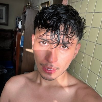 EmmFoxx's profile picture. ʏᴏᴜ ᴄᴀɴ ᴛᴇʟʟ ᴊᴇꜱᴜꜱ ᴛʜᴀᴛ ᴛʜᴇ ʙɪᴛᴄʜ ɪꜱ ʙᴀᴄᴋ