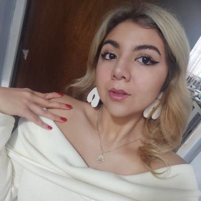 physitits's profile picture. physics grad student, amateur writter &
professional girlfriend