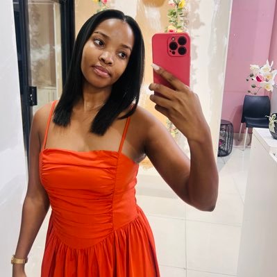 NananaNov's profile picture. Mommy. Believer in the Lord Almighty. Happy person, enjoy a good laugh! All-round wholesome girlie. #Gym🏋🏾‍♀️#HealthyLiving #BeKind #TeamNoWeave