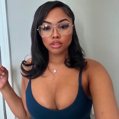 JordanWqos987's profile picture. A girl trying to emulate the legacy of an activist 🌸🎧🪙follow for follow back I lost my real account 💔😌