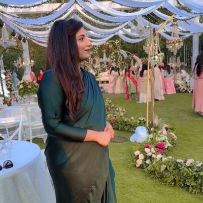 BusKarDoAb's profile picture. Avid reader |Artist | introvert|Political Analyst| writer| SM Manager| Punjabi poetry Lover ||Dog Lover| IG: @artbyrimsha