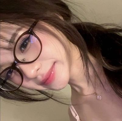 angelina_criist's profile picture. 