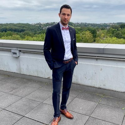 syou_js's profile picture. 🩺 /n 💻
The color of the free 🟡