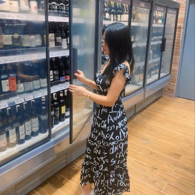 AnnieLPaulin's profile picture. Driven by style👗
Finance💼
Balanced by yoga🏎
Speed 🧘‍♀️ 
— Living well at 31🇻🇳