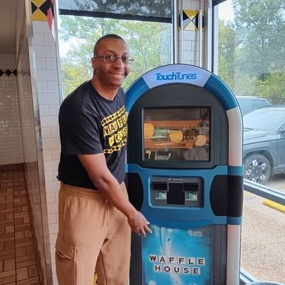 mrjoshsidney's profile picture. Self-pub author & blogger ✍️ | Foodie, reader & retro fan 🍜📚 | Stories fuel me | David Corenswet is my Superman 🦸‍♂️ | Latest interview below 👇