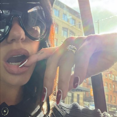 fairiesdua's profile picture. ask me about my favorite vampire and i’ll say cheshire yuna