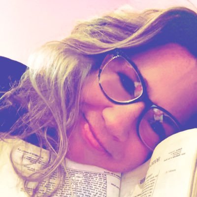 peekabooiwrite2's profile picture. When the created becomes The Creator🌷