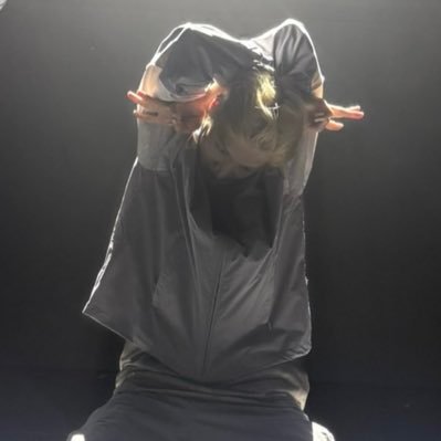 surrealwyvclips's profile picture. the visions are full-time comedians, being idols is just their sideline job