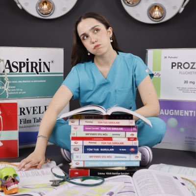 Aybukekaskaya's profile picture. tam zamanlı sinefil
yarı zamanlı MD
Gülhane Tıp Fak 6,5/6,5