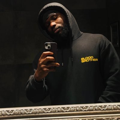 Frank_Untopwood's profile picture. Living, laughing & being beautifully human 🖖🏾 #MementoMori