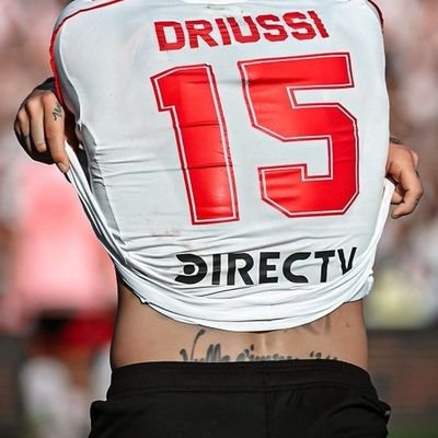 un_copito's profile picture. • de cáncer como messi y de la tierra del dibu 🏖️ • cada tanto escribo un fic 📝