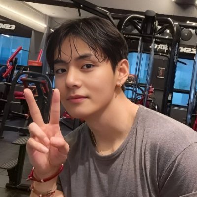 myathv_'s profile picture. • 뷔