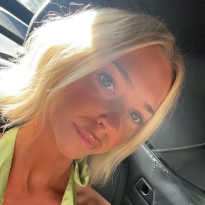 sarahlangham98's profile picture. 