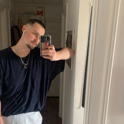 MjHxd16's profile picture. I will spark him in his jaw mate send him to A&E