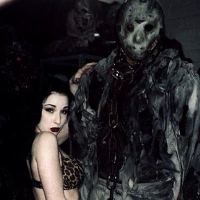 finalgoodgirl's profile picture. prettiest girl in the morgue. they/she. men & minors dni!!