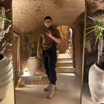 fatihhcalikk's profile picture. Burası zihnimin çöplüğü 🦂