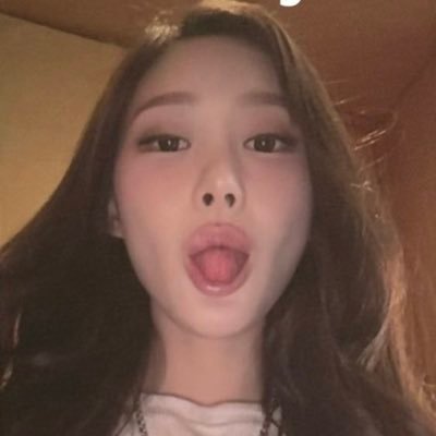 slipnamkook's profile picture. 