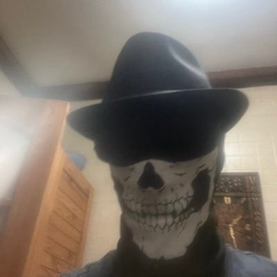 MightofKay's profile picture. Love for weed, crypto and gaming! Yes its me in the pic!! 
Streamer GOATS: Botairtx & Soulstealer 🙌 Winner MOK