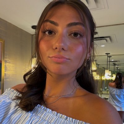 Lizzie Tardy Profile