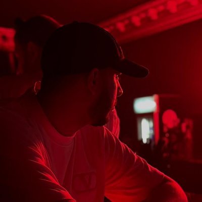 iliassjoundai's profile picture. -Crafting Engaging Videos for Entrepreneurs 
- Video Editor & Motion Designer & Website Builder
✦ Got a project? DM me