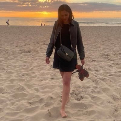 mimalefmim's profile picture. گريزان چون شهاب از شب