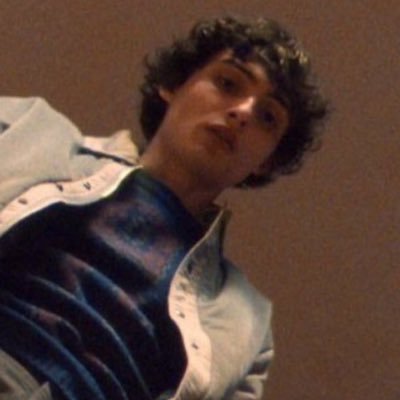 emmmmaaaaa07's profile picture. i fly planes and quietly stalk sttwt ᯓ ✈︎ byler endgame