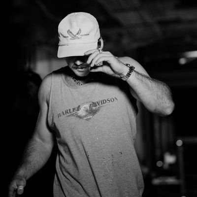 mdmomin10386984's profile picture. 