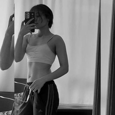 benucankedi's profile picture. Sizin düzeninizle, akıl anlayışınızla, namus anlayışınızla, başarı anlayışınızla bağdaşan hiç yönüm yok.

🙀
🙀
🙀