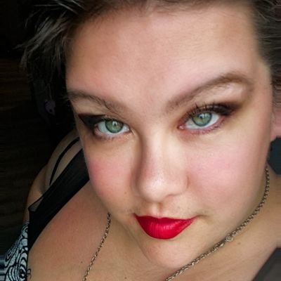 Its_Natacha's profile picture. 🇨🇦 A woman who speaks french/english, i have diverse hobbies. #Xennial #420 Pagan, Polyam, Pansexual 🏳️‍🌈  Opinions are my own.