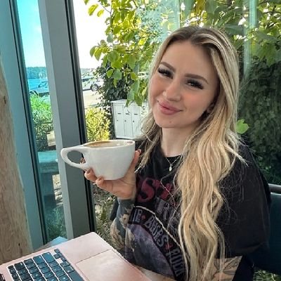 CindyWebb415396's profile picture. 