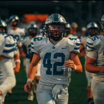 simpIybetter's profile picture. Olathe West HS | 🎓 2027 | 5’10” 185 | LB, S |