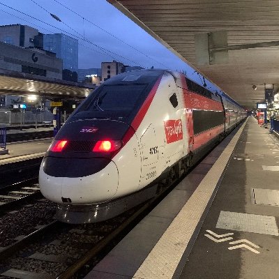 Dkervellla's profile picture. Fan d’à peu près tout ce qui roule, avec un point faible pour les transports collectifs.

(c'est pas moi sur la pdp)