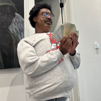 urlessofme's profile picture. #MakeItWayne