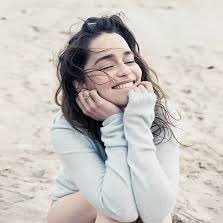 EmiliaClar43647's profile picture. 