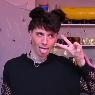 omgitsallreal's profile picture. aro/ace/bi | she/her | AuDHD | tumblr: omgitsreal