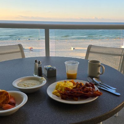 roonaro_'s profile picture. Game Onwer & Game Producer

Discord; roonca